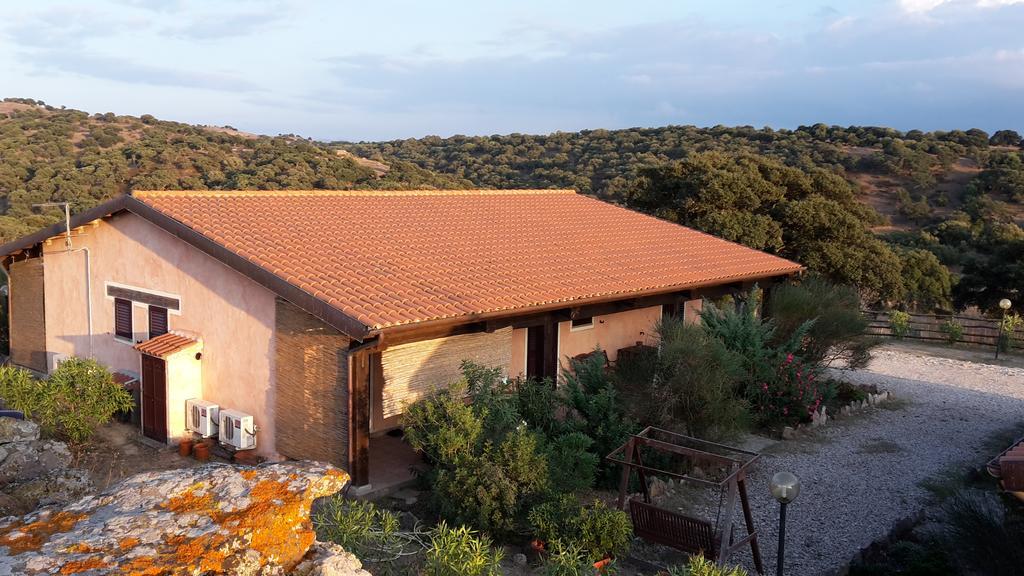 Agriturismo Pedru Caddu Tula Exterior foto